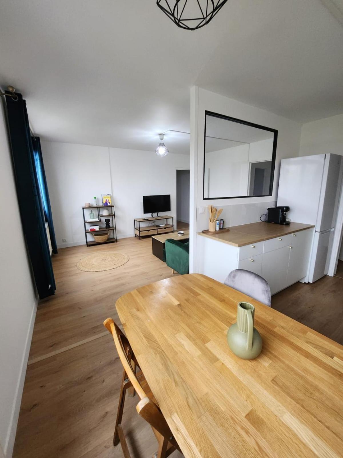 Le Montreuillois ! Parking Prive Et Metro A Proximite Apartment ภายนอก รูปภาพ
